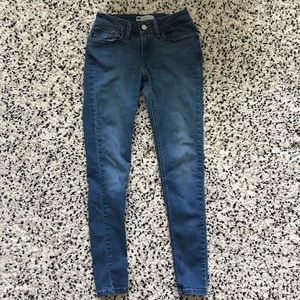 Levi’s skinny jeans
